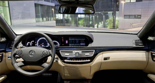 Mercedes S-class W221